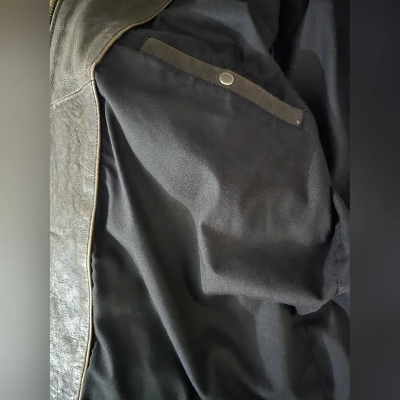 Wilsons Vintage USA Leather Jacket - Picture 6 of 16